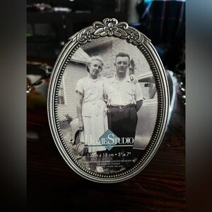 Ornate Oval Silver 5x7 Picture Frame – Vintage Inspired | Victorian Style